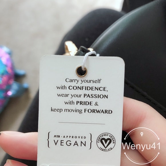 Vegan black round crossbody bag - Picture 2 of 8